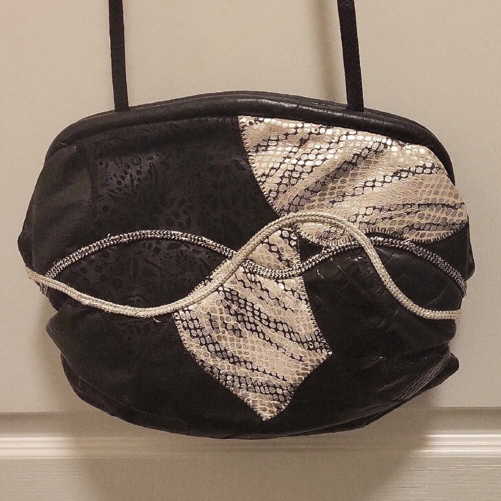 Vintage Fifth Avenue Handbags Black and Silver Women's Shoulder Bag Leather EUC